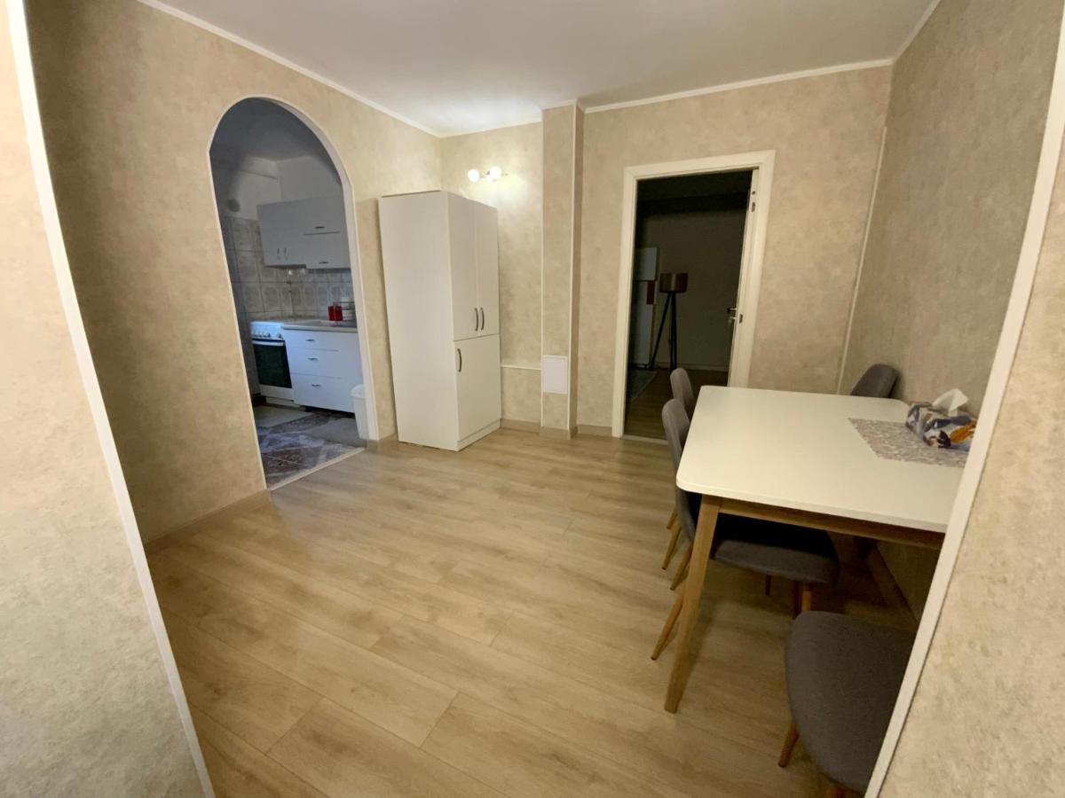 Apartament Bella Тыргу-Окна Экстерьер фото